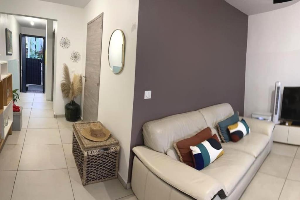 Le 136 Belle Vue Apartamento Le Gosier  Exterior foto