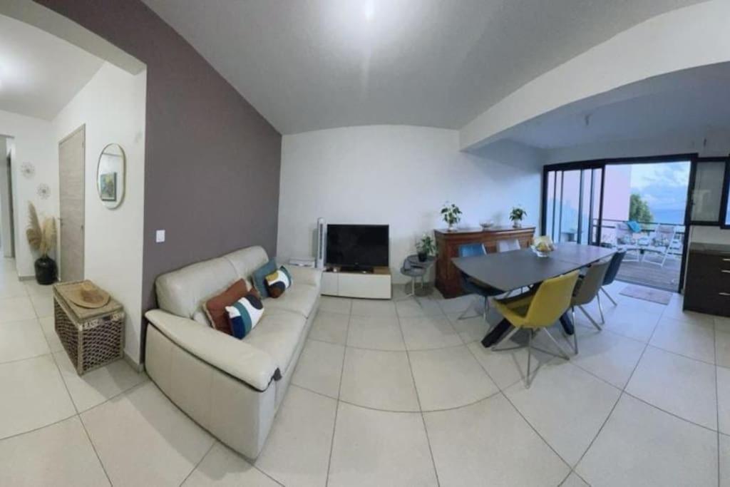 Le 136 Belle Vue Apartamento Le Gosier  Exterior foto